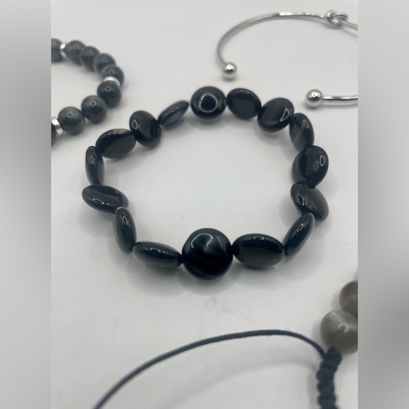 This stackable 5 bracelet set w 3 beaded 2 silver. One is adjustable 2 stretch. - Picture 9 of 11